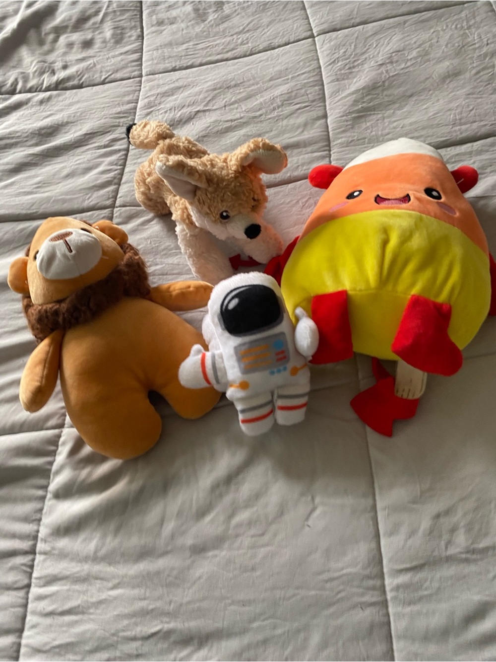 Stuffed Animal Playset - Yellow, Orange, Brown, White Plush Characters